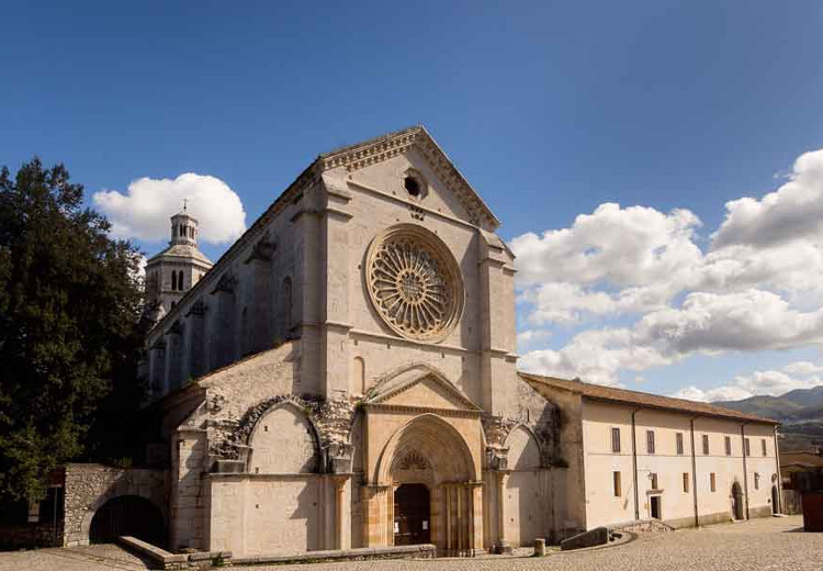 Abbazia di Fossanova